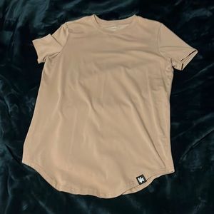 Youngla Scallop Bottom Perfect Tee Size Medium